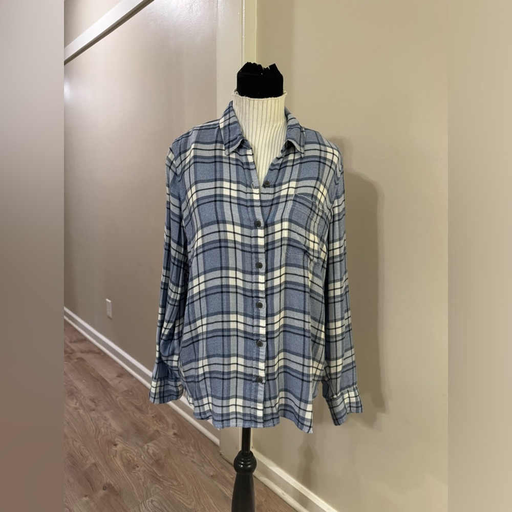 Lucky Brand Flannel and Zara White Crop Sweater